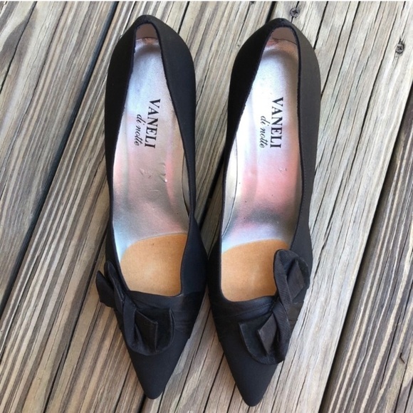 Vaneli di notte Black Bow Pumps 9 1/2 Women’s Heels - Picture 2 of 5